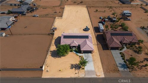 22536 Pahute Rd, Apple Valley, CA, 92308-7413 | Card Image