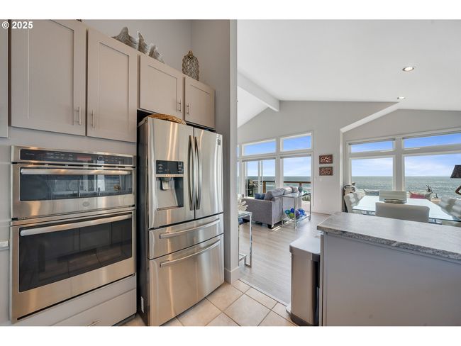 5285 Capes Loop, House attached with 3 bedrooms, 3 bathrooms and 1 parking in Tillamook OR | Image 12