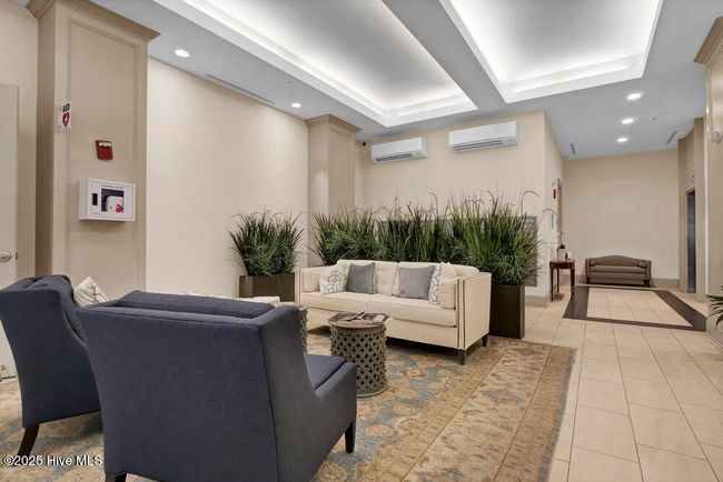 1354 - 240 N Water St, Condo with 2 bedrooms, 3 bathrooms and 2 parking in Wilmington NC | Image 49
