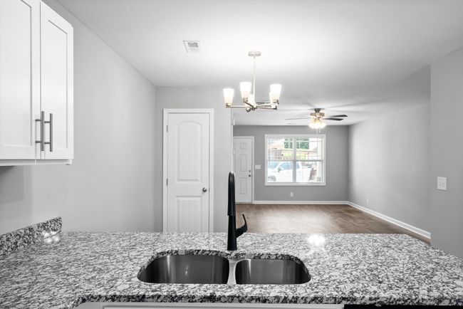 122 Davis Ridge Ln, House attached with 2 bedrooms, 3 bathrooms and null parking in Clarksville TN | Image 13