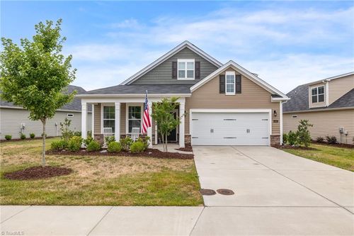 4463 Sapphire Ct, Clemmons, NC, 27012-7566 | Card Image