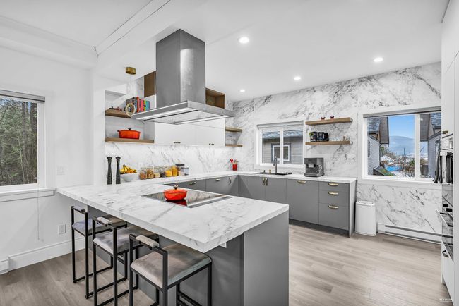 4 - 2115 Spring St, Townhouse with 4 bedrooms, 3 bathrooms and 3 parking in Port Moody BC | Image 6
