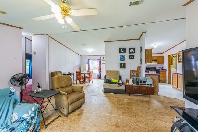 110 N 2 Nd St, House other with 3 bedrooms, 2 bathrooms and null parking in Mount Calm TX | Image 6