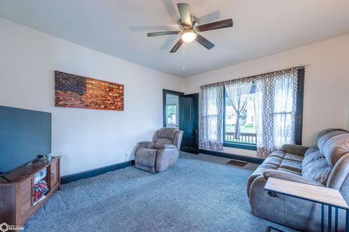 408 Court St, Harlan, IA, 51537-1452 | Card Image