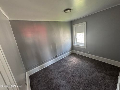 5-663 2nd Ave, Troy, NY, 12182-2343 | Card Image
