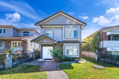 8522 Shaughnessy St, Home with 4 bedrooms, 3 bathrooms and 2 parking in Vancouver BC | Image 2