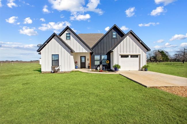 1115 Private Road 8022, House other with 3 bedrooms, 2 bathrooms and 2 parking in Lincoln TX | Image 4