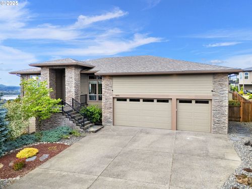 2873 W 5th St, Washougal, WA, 98671-5185 | Card Image