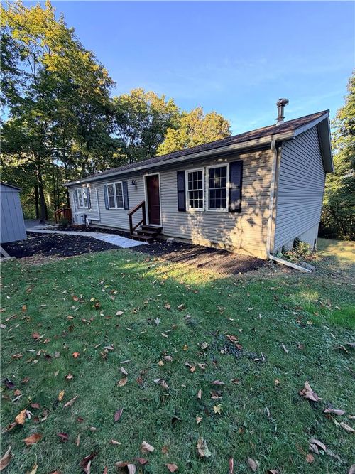 505 Fairview Ave, Slatington, PA, 18080-1932 | Card Image