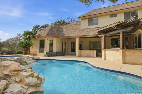 9610 Trophy Oaks Dr, Garden Ridge, TX, 78266-2542 | Card Image