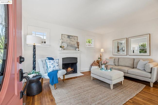 1040 Camelia St, House other with 2 bedrooms, 1 bathrooms and null parking in Berkeley CA | Image 6