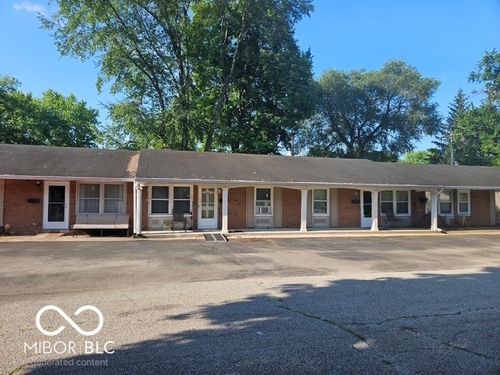 101 W Washington St, Thorntown, IN, 46071-1340 | Card Image
