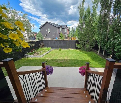 1011 Kings Heights Rd Se, Airdrie, AB, T4A0M5 | Card Image
