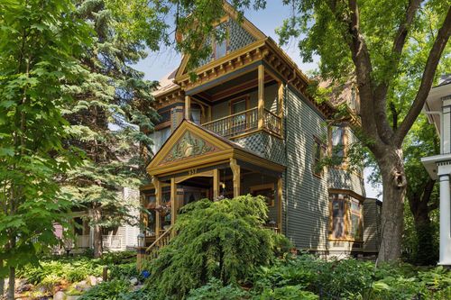 957 Ashland Ave, Saint Paul, MN, 55104-7019 | Card Image