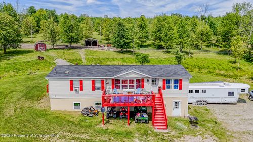 660 Wildenberg Rd, Clifford Twp, PA, 18470-8018 | Card Image