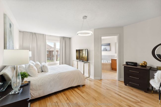 57 Littleriver Crt, House attached with 4 bedrooms, 4 bathrooms and 3 parking in Vaughan ON | Image 23