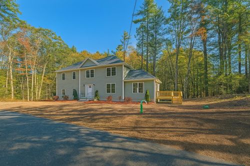 4 Sheldon Rd, Derry, NH, 03038-5726 | Card Image