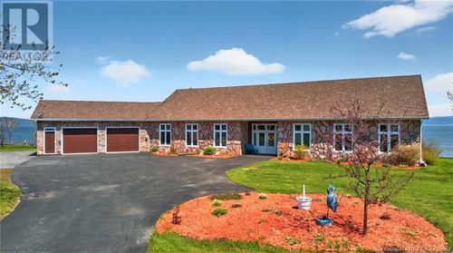 447 Chaleur St, Charlo, NB, E8E2B9 | Card Image