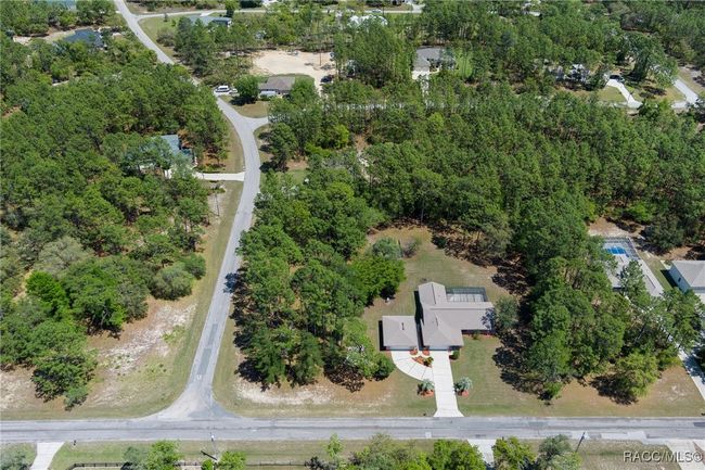 4749 N Pink Poppy Dr, House other with 3 bedrooms, 2 bathrooms and 4 parking in BEVERLY HILLS FL | Image 8
