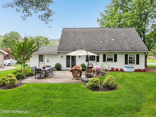 135 Ivy Hill Dr, Aberdeen, NJ, 07747-1546 | Card Image
