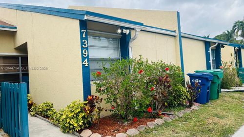 7394 Nw 34th St, Lauderhill, FL, 33319-4994 | Card Image