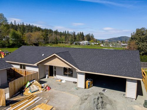 2728 Denton Trl, Grants Pass, OR, 97527-6713 | Card Image
