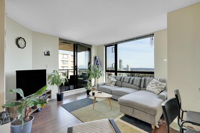 1405 - 7225 Acorn Avenue, Condo with 2 bedrooms, 2 bathrooms and 2 parking in Burnaby BC | Image 9