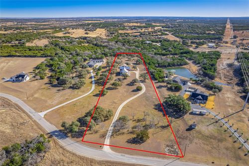 161 Paintbrush Ln, Burnet, TX, 78611-2066 | Card Image