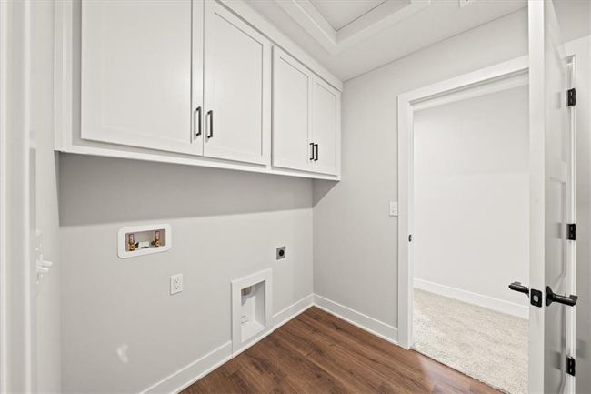 Photo of similar model | Image 21