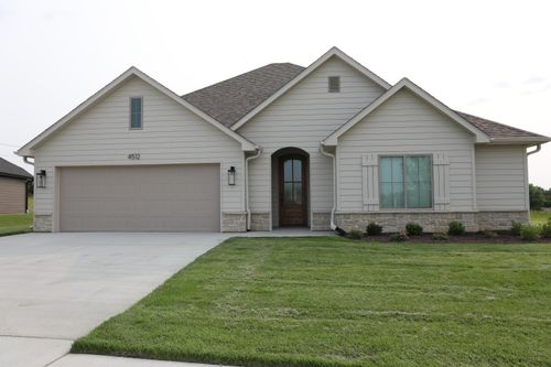 4512 Estacada Dr, COLUMBIA, MO, 65201-2206 | Card Image