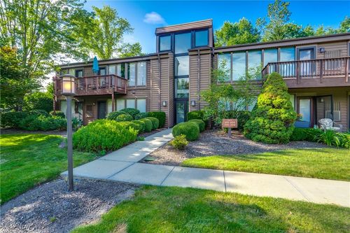 apt-204c-985 Canyon View Rd, Northfield, OH, 44067-2215 | Card Image