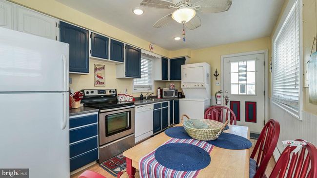 279 39 Th St S, House other with 2 bedrooms, 1 bathrooms and null parking in BRIGANTINE NJ | Image 14