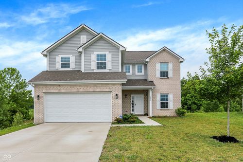 1571 N Creekwater Pass, Greenfield, IN, 46140-1285 | Card Image