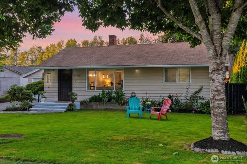 33620 Se 43rd St, Fall City, WA, 98024-5012 | Card Image