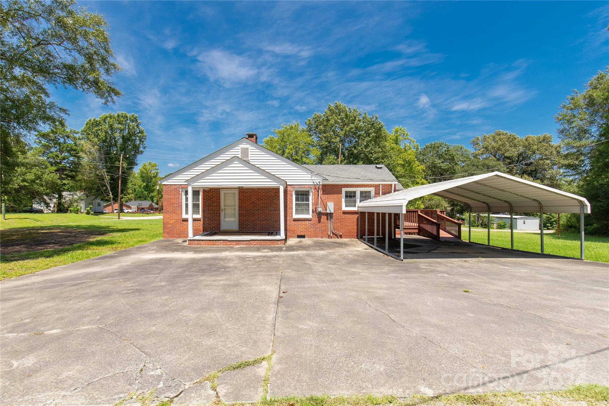 Hillcrest Ave, Lancaster, SC 29720