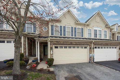 11 Rinehart Rd, POTTSTOWN, PA, 19465-6607 | Card Image