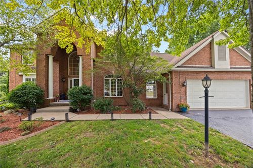 1 Perriwinkle Way, Webster, NY, 14580-4218 | Card Image