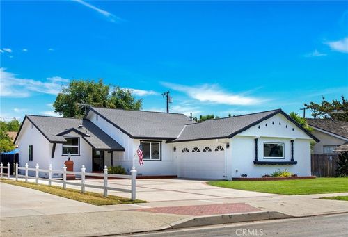 124 N Hart Pl, Fullerton, CA, 92831-3915 | Card Image