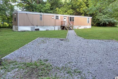 251 4th St, Hardin, KY, 42048-9070 | Card Image