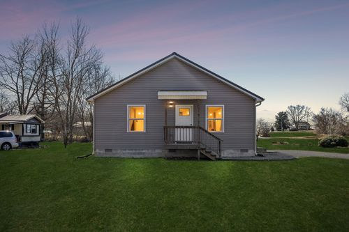 516 Davis St, Cowan, TN, 37318-3119 | Card Image