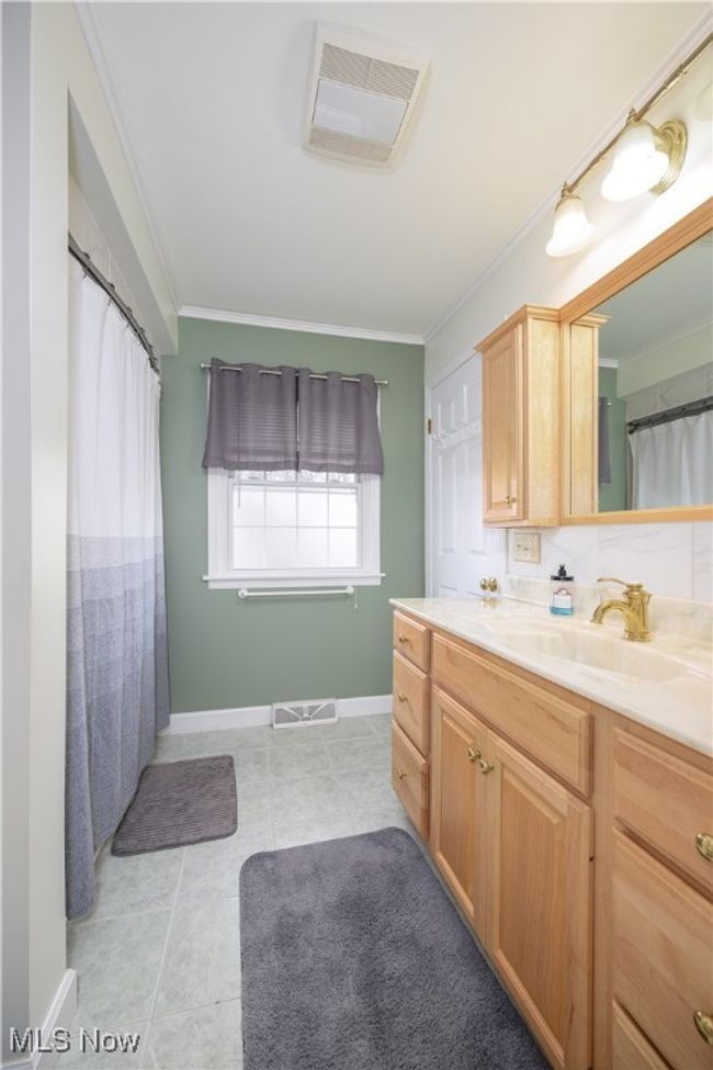 5308 Calla Ave Nw, House other with 3 bedrooms, 3 bathrooms and null parking in Warren OH | Image 21