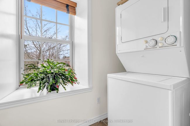 202 - 470 St Andrew St E, Condo with 2 bedrooms, 2 bathrooms and 1 parking in Fergus ON | Image 27