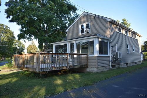 604 Oneida Lake Ave, Canastota, NY, 13032-3252 | Card Image