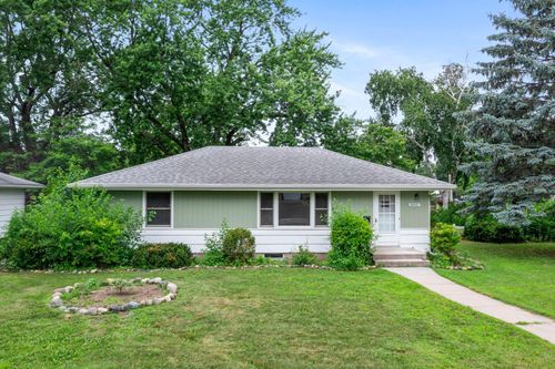 8900 Aldrich Ave S, Bloomington, MN, 55420-2724 | Card Image