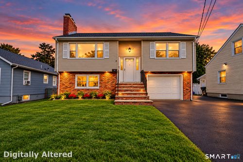 50 Reynolds Ave, Stamford, CT, 06905-4122 | Card Image