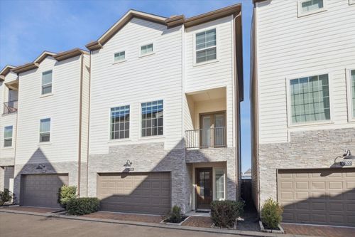 10926 Brookeshire Chase Ln, Houston, TX, 77043-4023 | Card Image