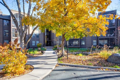 apt-105-8441 Irwin Rd, Bloomington, MN, 55437-1532 | Card Image