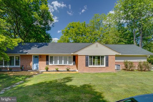 3401 Dogwood Dr, Ellicott City, MD, 21042-3717 | Card Image