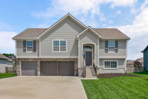 20034 W 221st St, Spring Hill, KS, 66083-4087 | Card Image