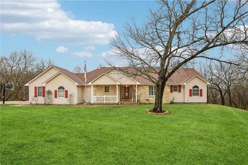 4547 Wallace Rd, Mc Louth, KS, 66054-4153 | Card Image